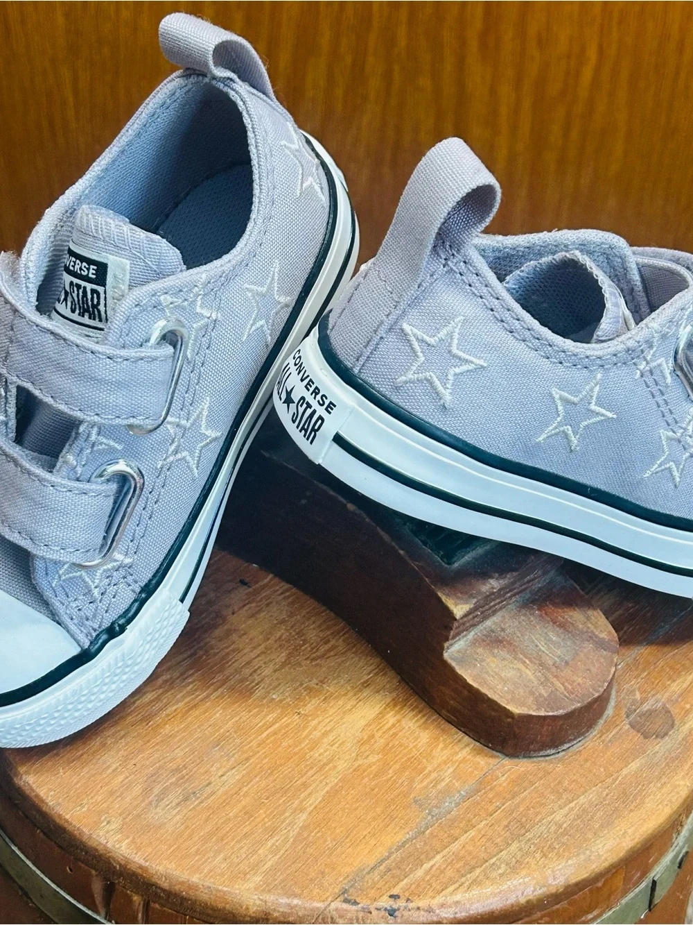 Converse baby Lavender Star Velcro Sneakers